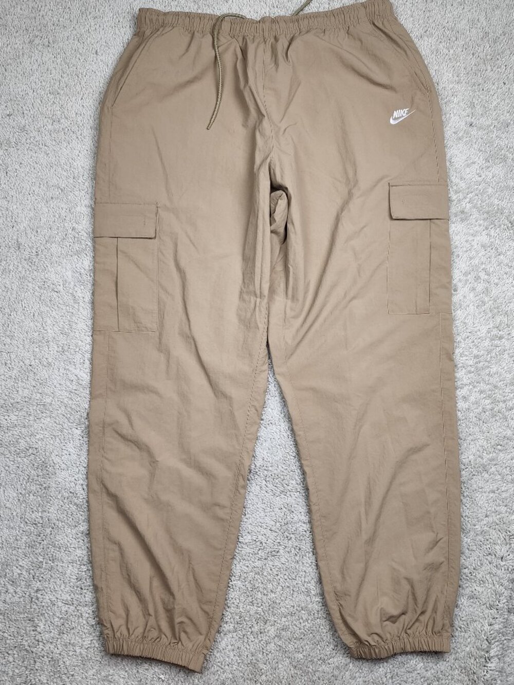 Nike Tan Beige Club Woven Cargo Pants Drawstring Ankle Men’s Size Large L USA